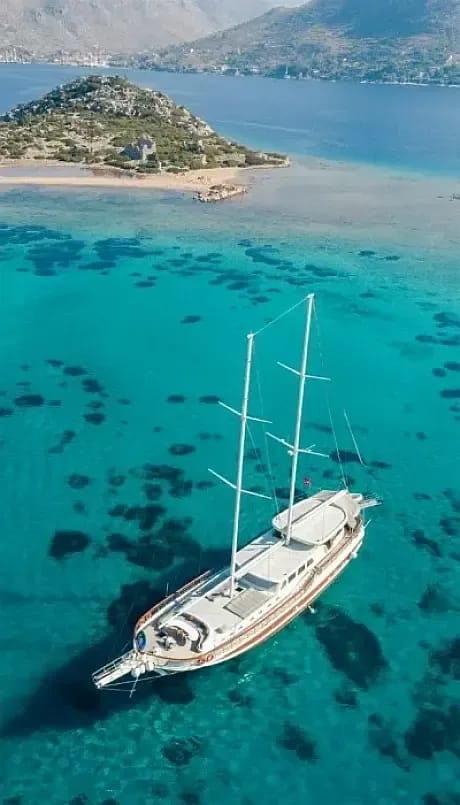 Adriatic Muse yacht